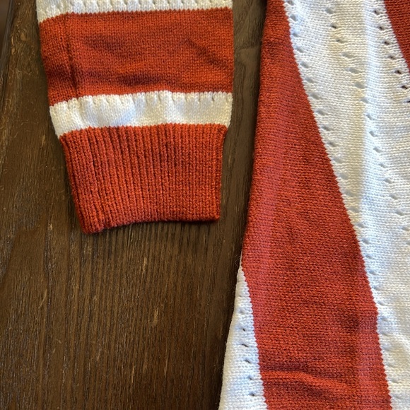 New Without 🏷️ Tags Women’s Striped V Neck Sweater - Picture 4 of 10